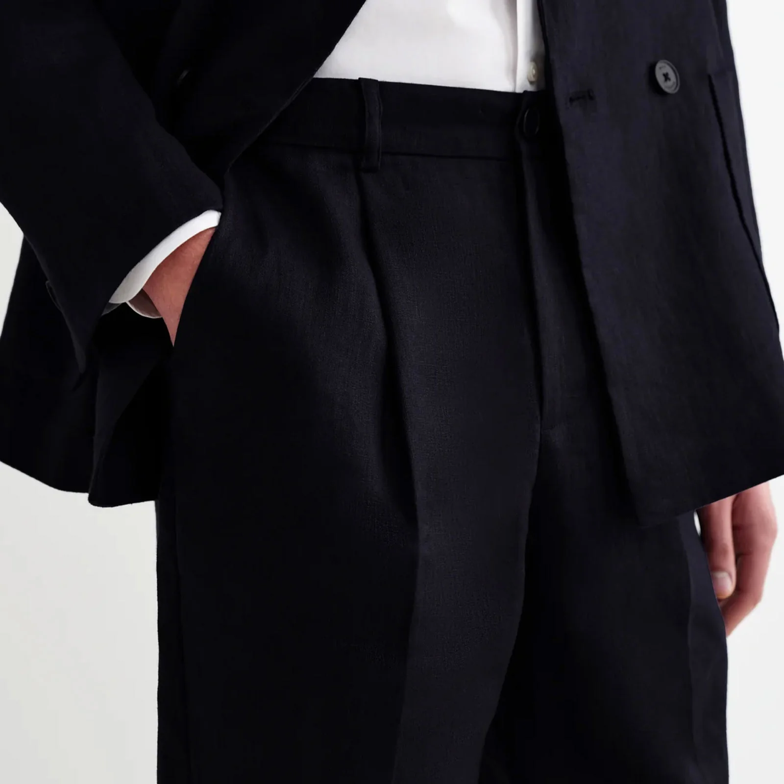 Aubyn Linen Trousers navy - Image 4