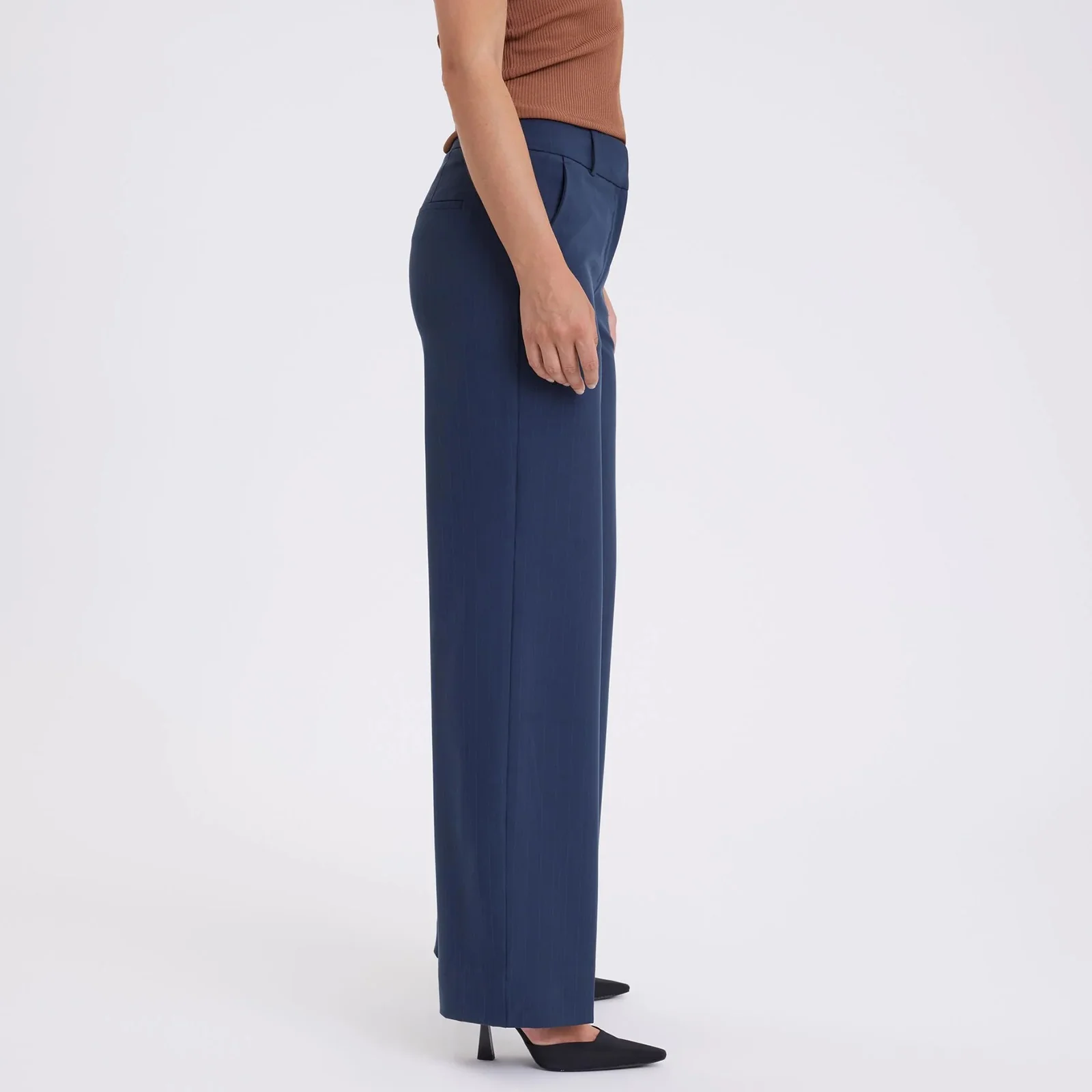 DenaFV Regular 860 navy tonal pin - Image 2