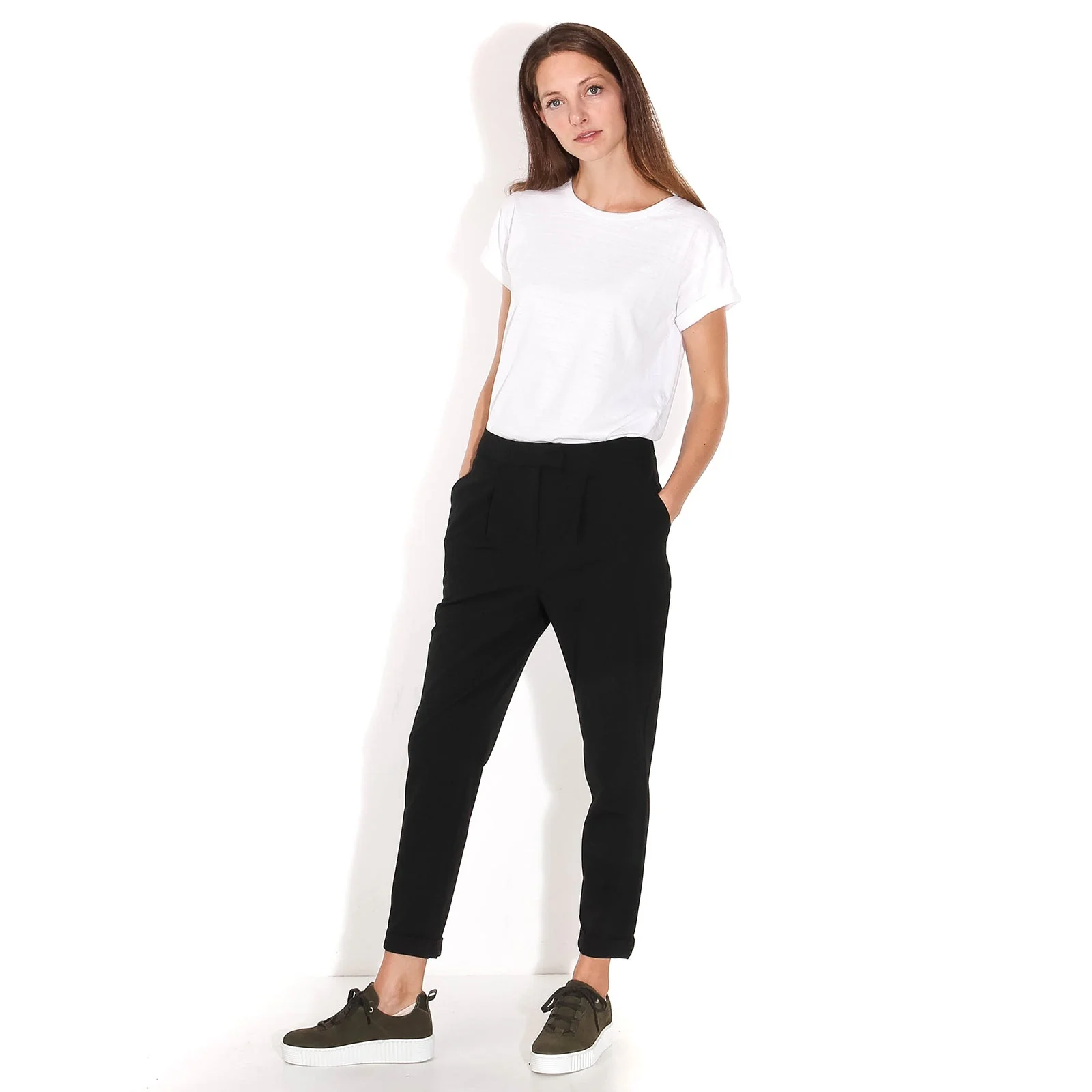 Ella Crop 547 Pant black - Image 3