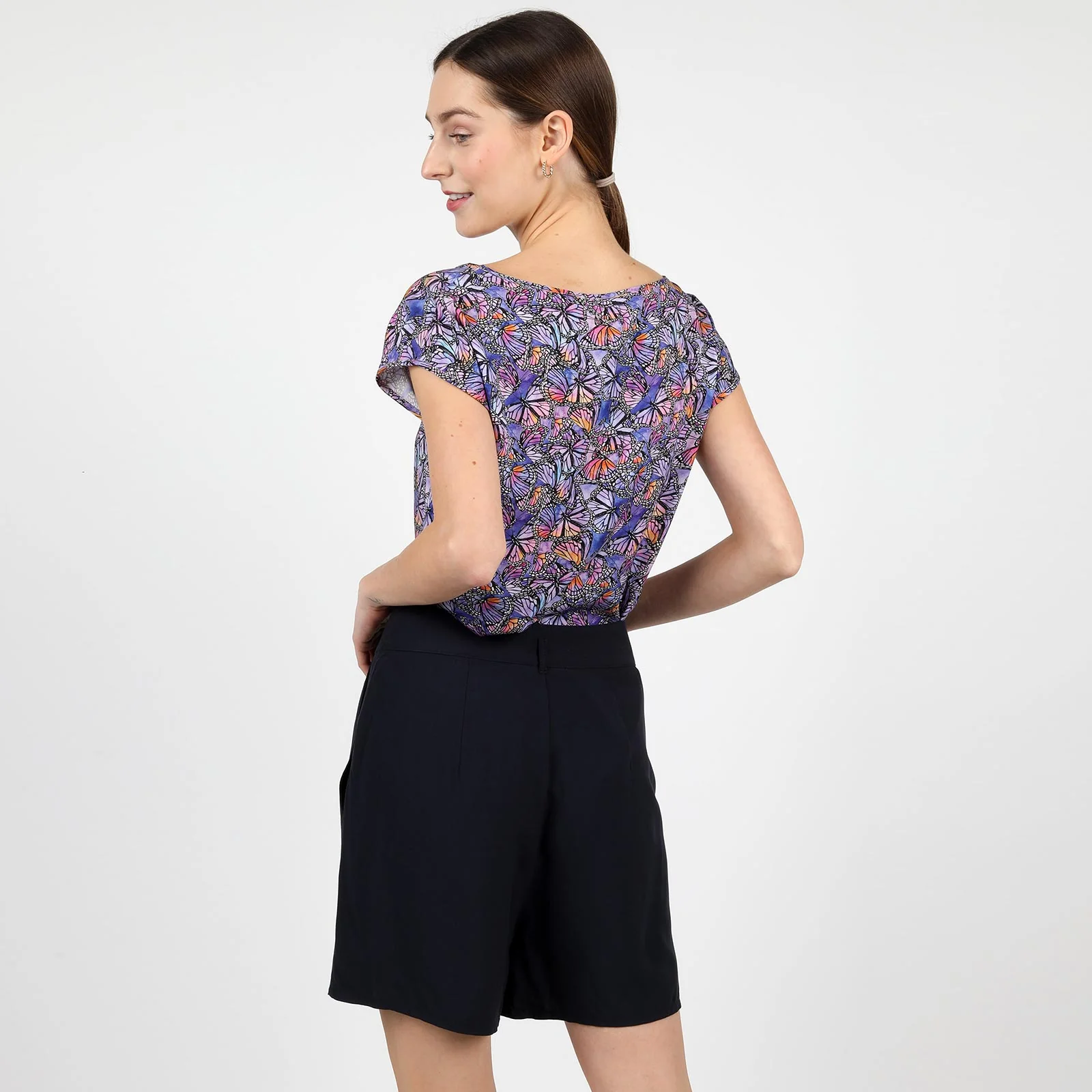 Gilly Shorts navy blue - Image 4