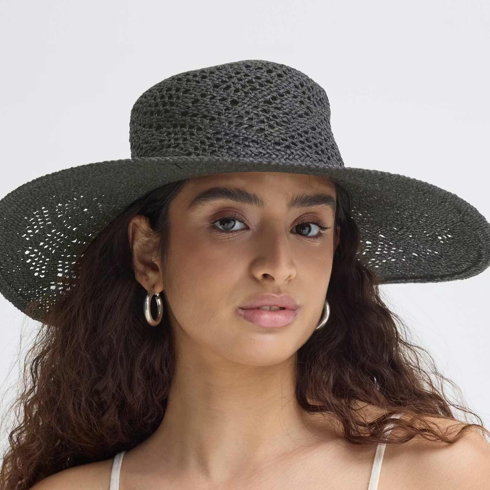 IAMaggie Hat black - Image 2