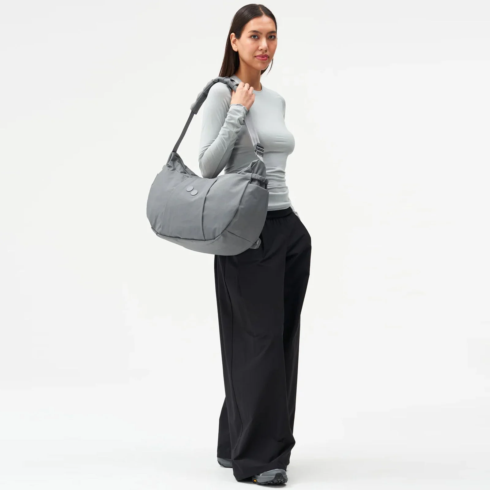 Krumm Large Crossbody Bag crinkle grey - Image 4
