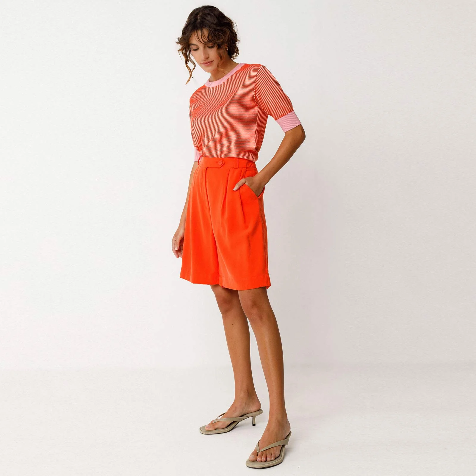 Laida Shorts orange - Image 3