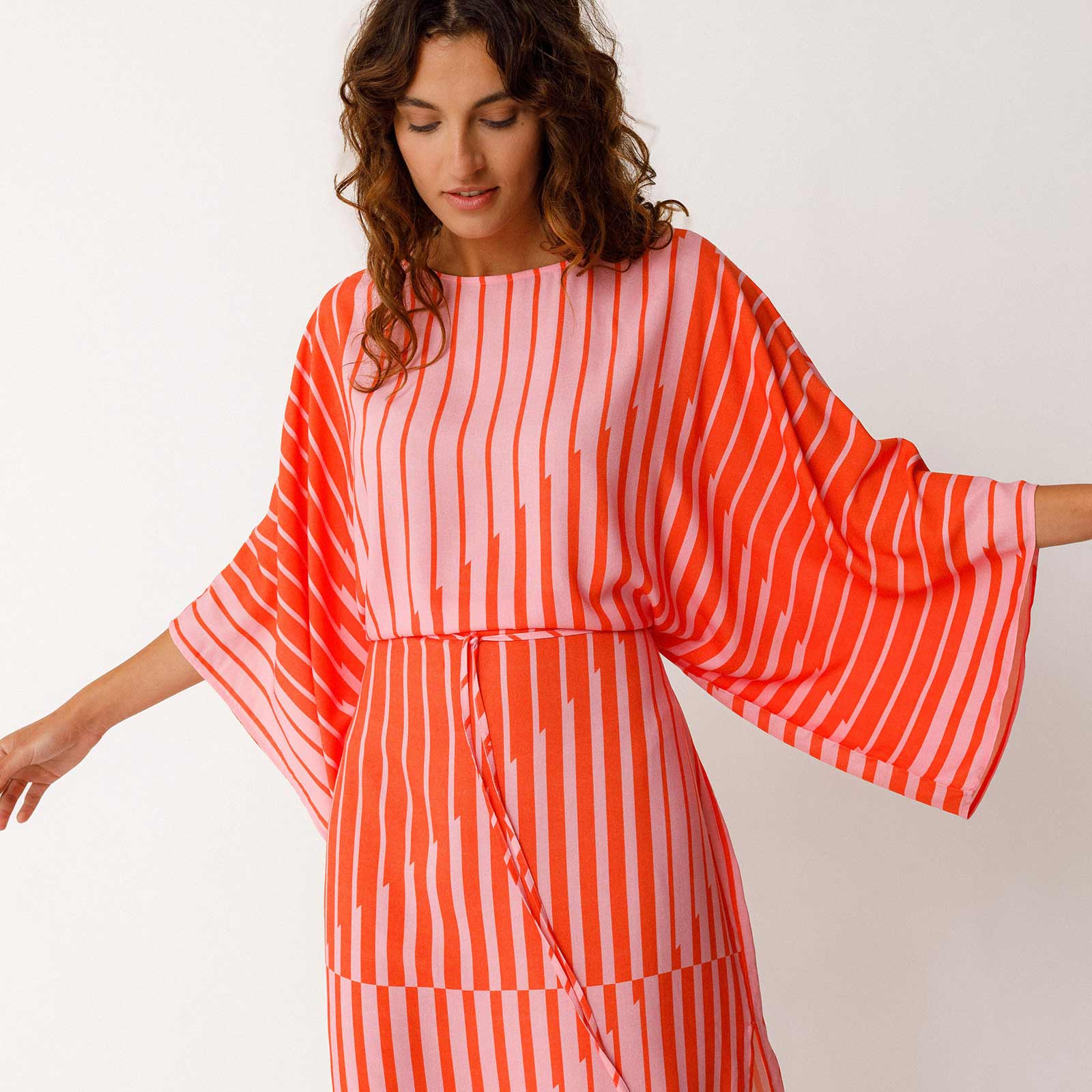 Ligi Dress red stripes - Image 3