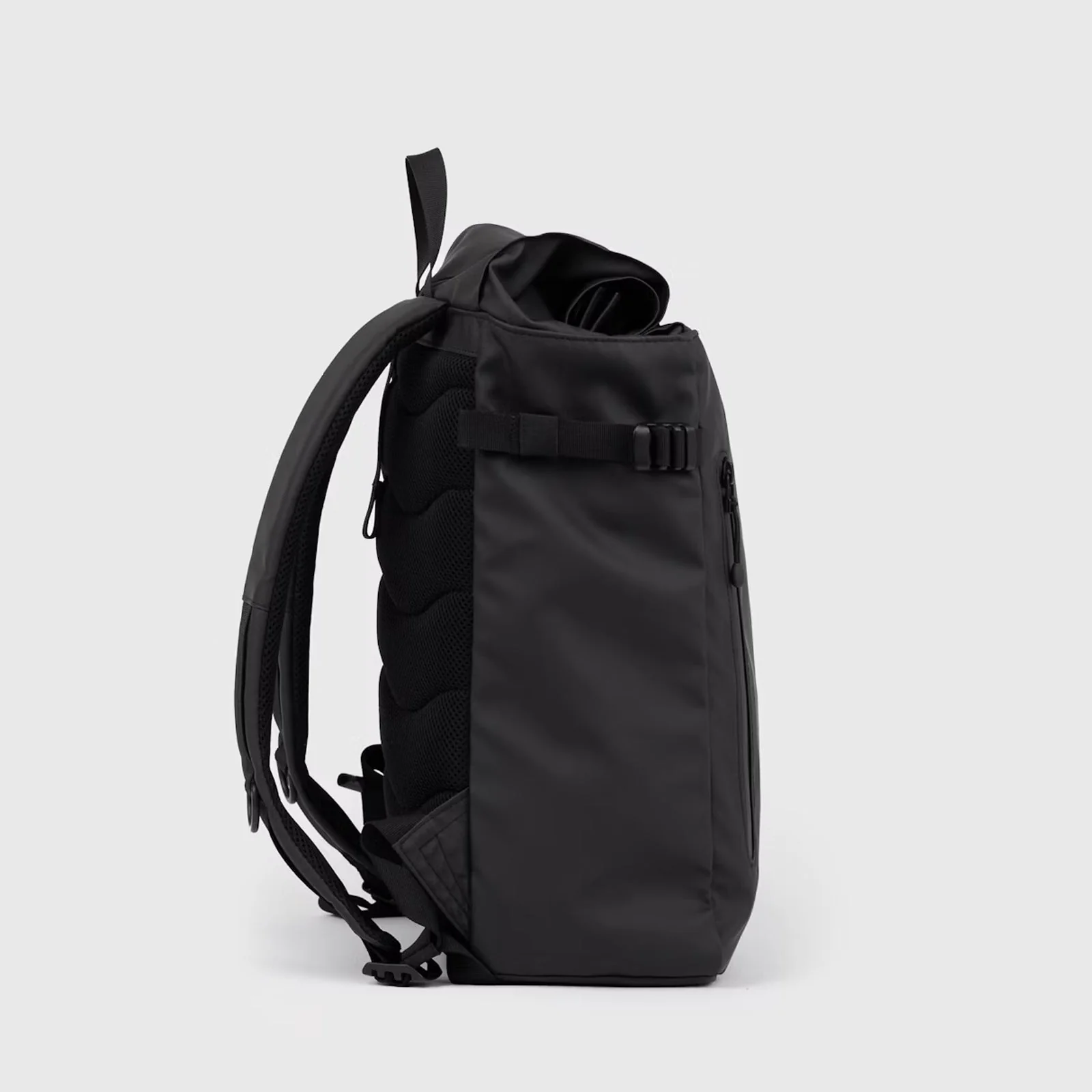 Stream Slim Rolltop Backpack M black - Image 4