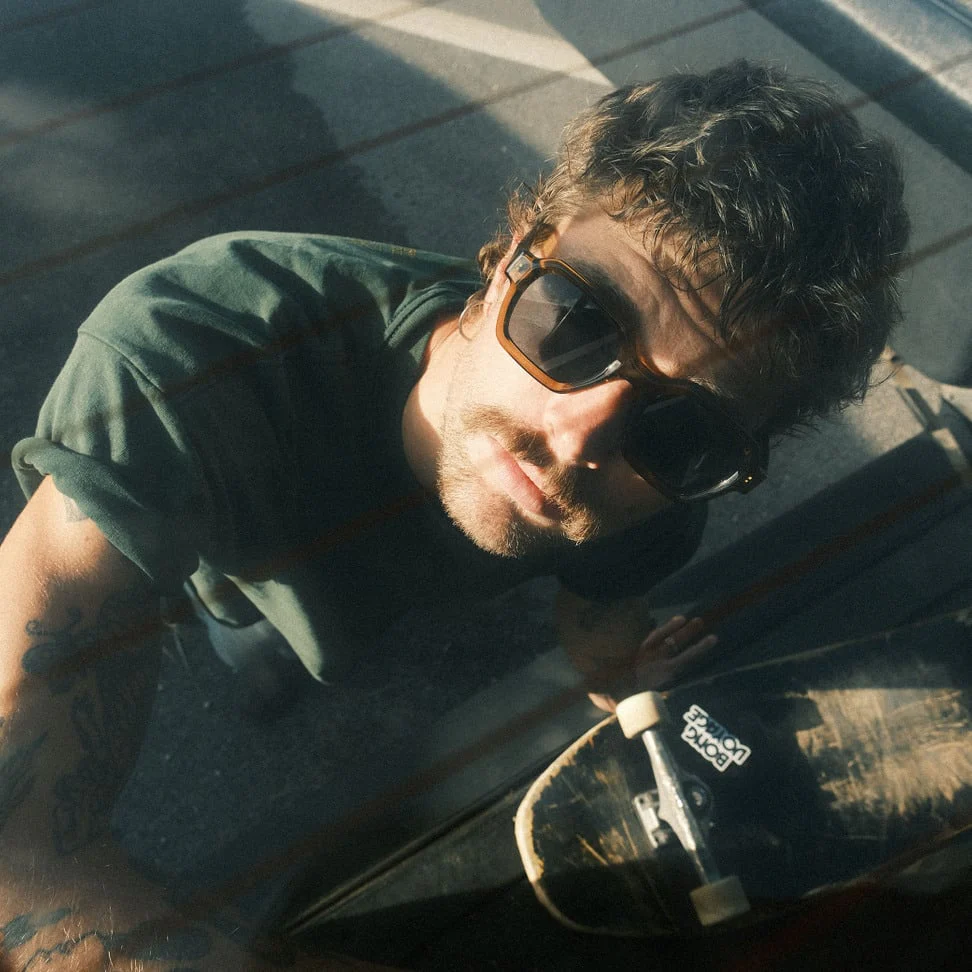 The AK Sunglasses moss green/black - Image 4