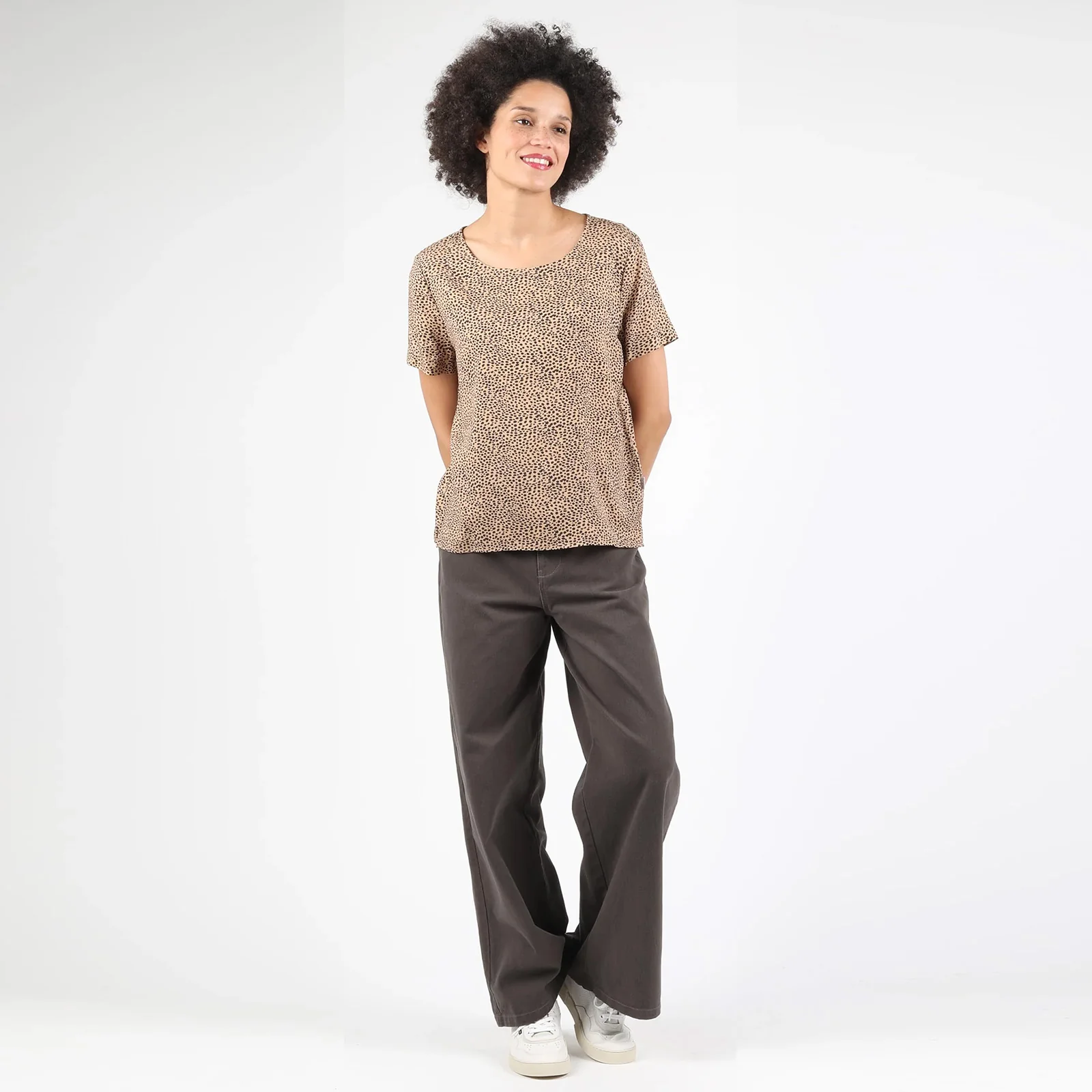 WeHella Short Sleeve Shirt sand - Image 3