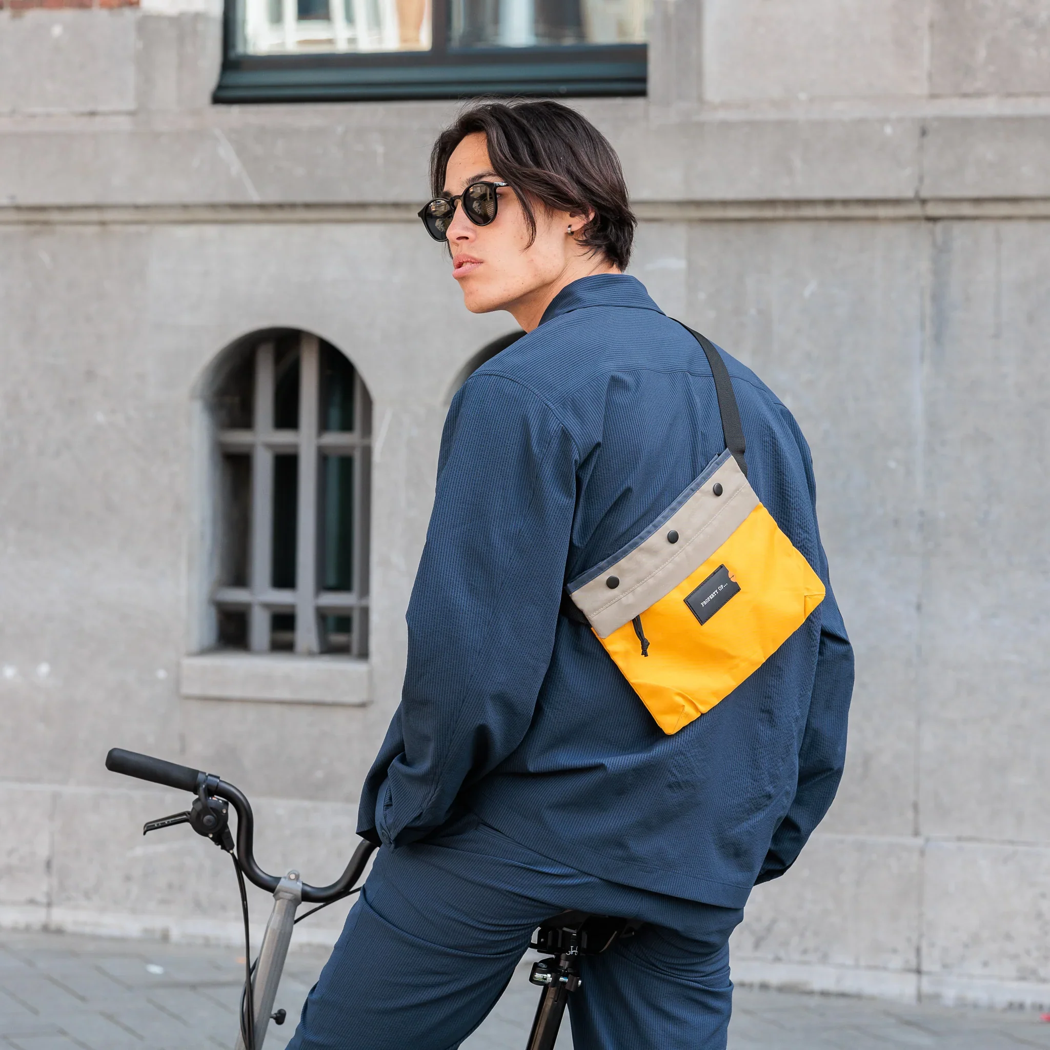 Yuri Travel Sling yellow/khaki - Image 3