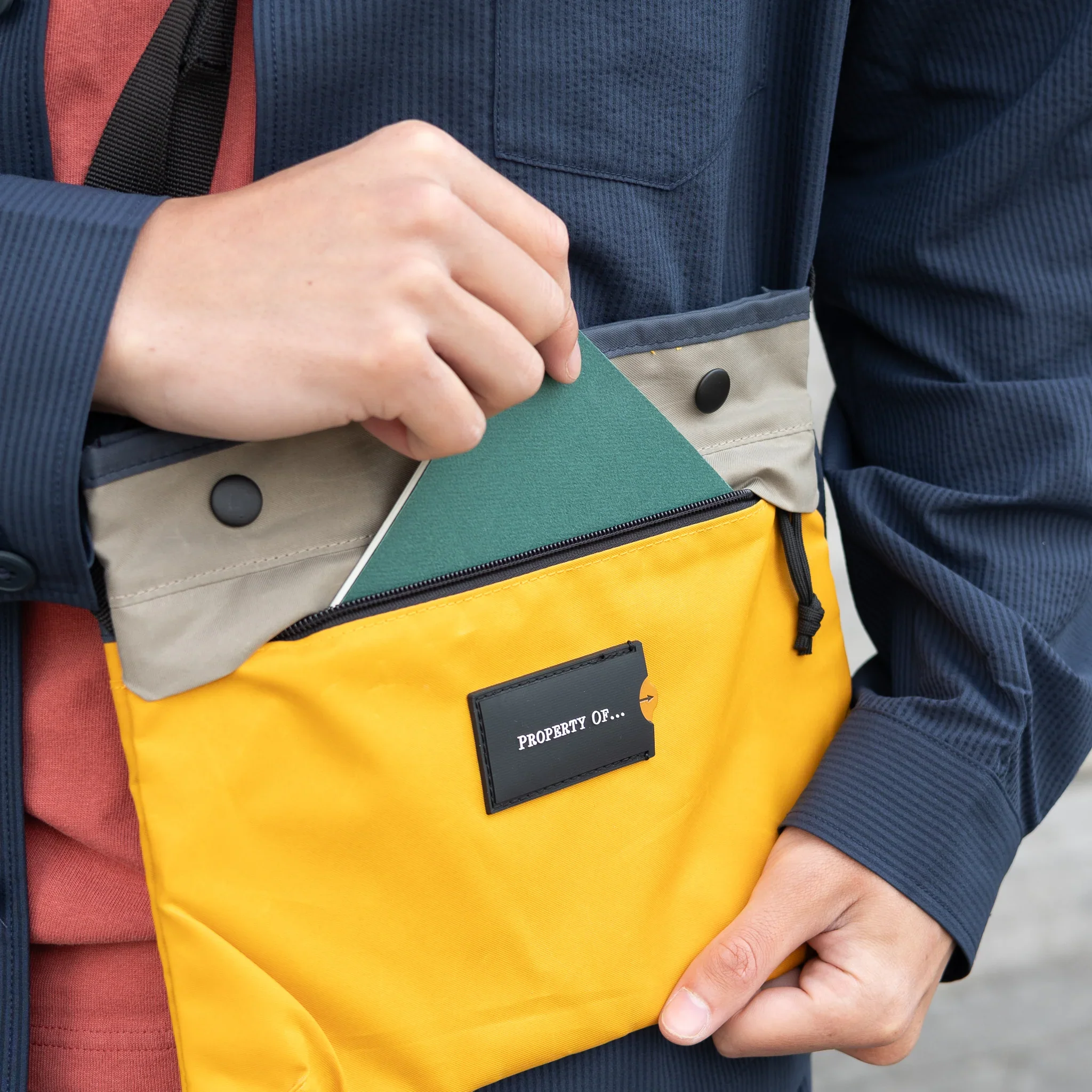 Yuri Travel Sling yellow/khaki - Image 4